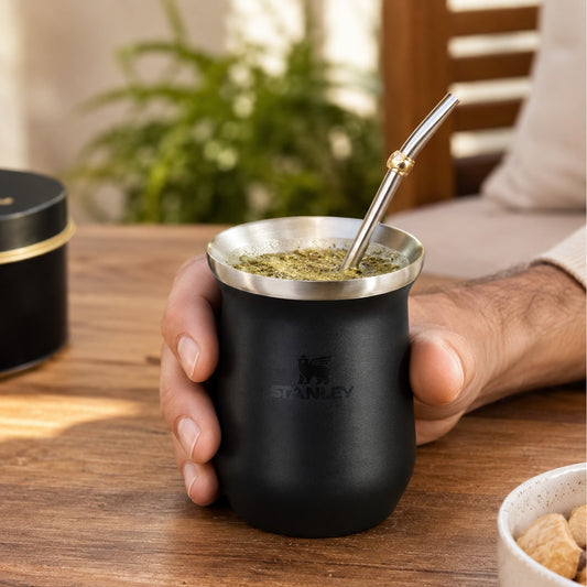 Cuia Térmica Preta Matte 236ml para Tereré e Chimarrão
